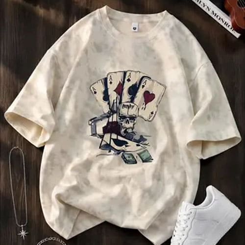 Áo thun oversize loang màu hoa văn bài tây phong cách đường phố Áo thun oversize loang màu hoa văn bài tây phong cách đường phố
