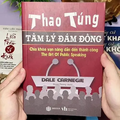 Bí Quyết Thao Túng Tâm Lý Đám Đông Để Thăng Tiến Nhanh Trong Công Việc