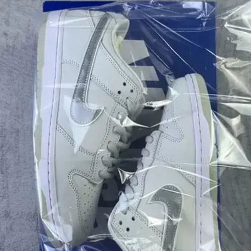 Cách bọc nilong bảo vệ giày sneaker và hộp giày cực đỉnh tại nhà Cách bọc nilong bảo vệ giày sneaker và hộp giày cực đỉnh tại nhà