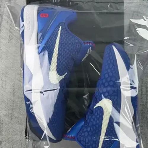 Giày Nike Kobe V Protro Xanh Dương Họa Tiết Vảy Rắn Độc Đáo Giày Nike Kobe V Protro Xanh Dương Họa Tiết Vảy Rắn Độc Đáo
