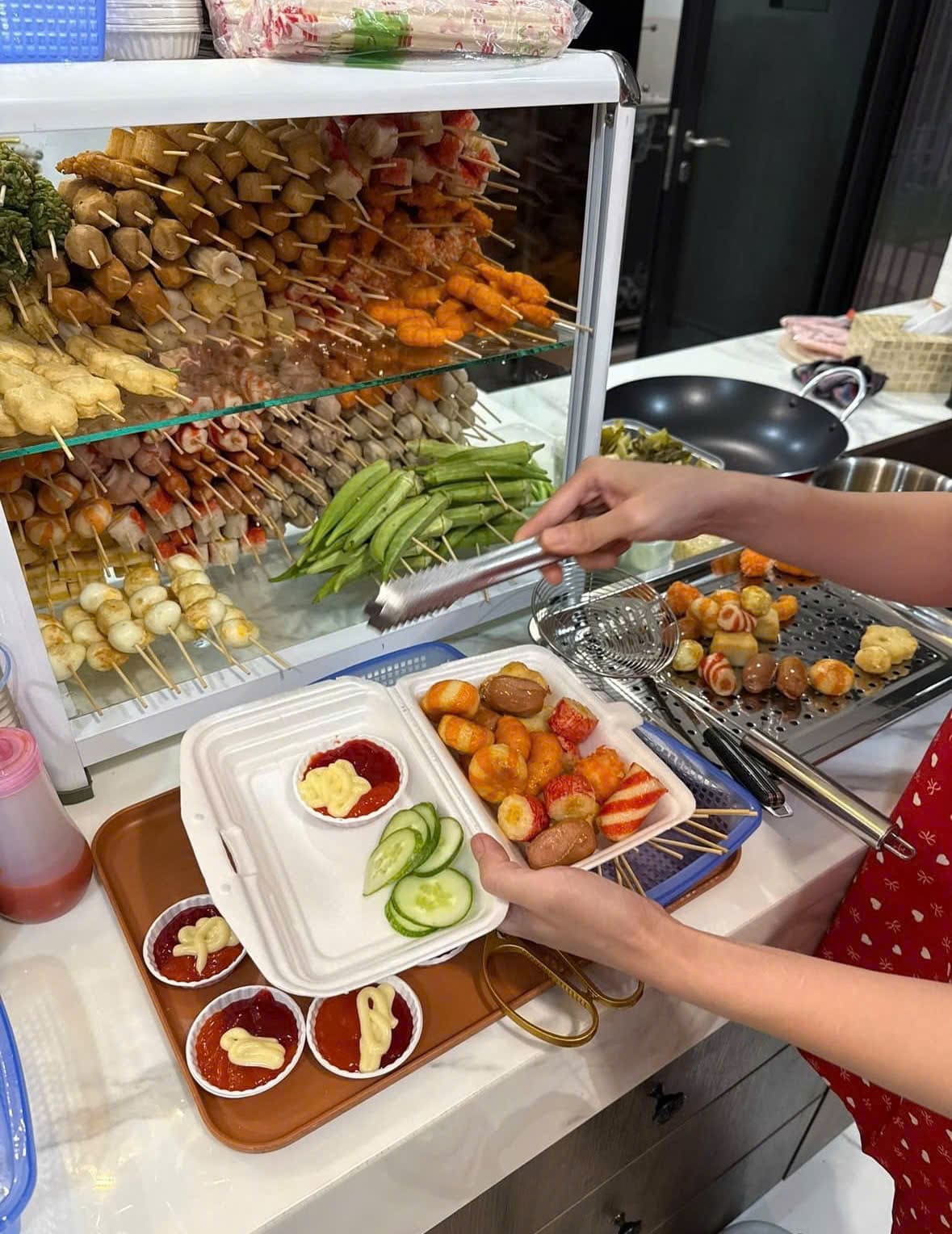 [Hình ảnh: me-dam-dau-tu-quay-ca-vien-chien-nuoc-ma...an-(5).jpg]