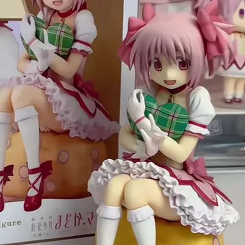Mô Hình Madoka Phiên Bản Valentine Kèm Ghế Sofa Hình Củ Khoai Độc Đáo Mô Hình Madoka Phiên Bản Valentine Kèm Ghế Sofa Hình Củ Khoai Độc Đáo