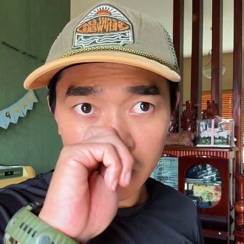 Tình Huống Hài Hước Tại Quán Cà Phê Khi Nhân Viên Hỏi Dồn Khiến Khách Hàng Ngơ Ngác Tình Huống Hài Hước Tại Quán Cà Phê Khi Nhân Viên Hỏi Dồn Khiến Khách Hàng Ngơ Ngác