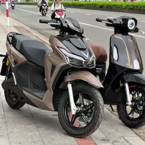 VinFast Kinet Động Cơ 5200W Bứt Phá Tốc Độ 90km/h Dẫn Đầu Phố Thị VinFast Kinet Động Cơ 5200W Bứt Phá Tốc Độ 90km/h Dẫn Đầu Phố Thị